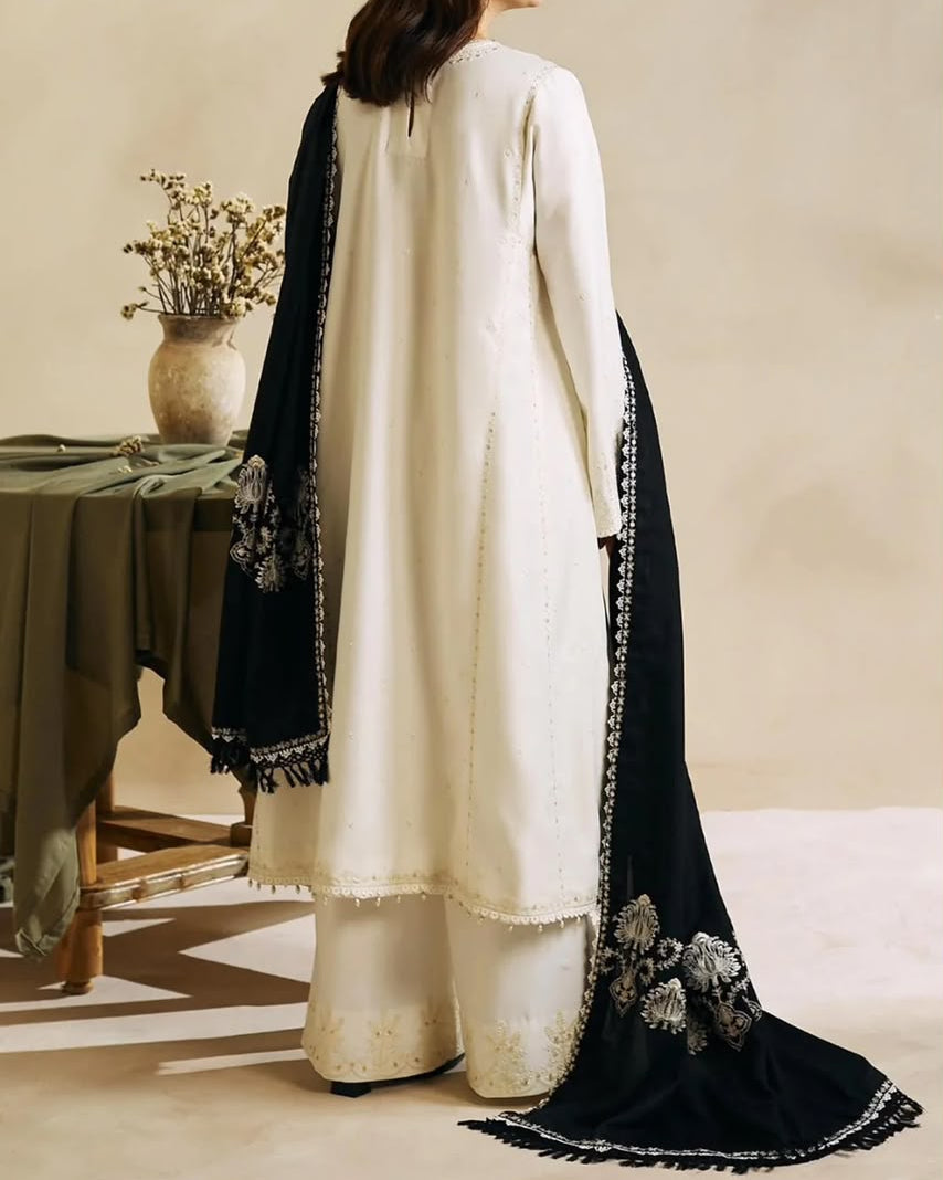Winter COLLECTION 2026 Fabric Dhanak 3PC Embroidery collection B78