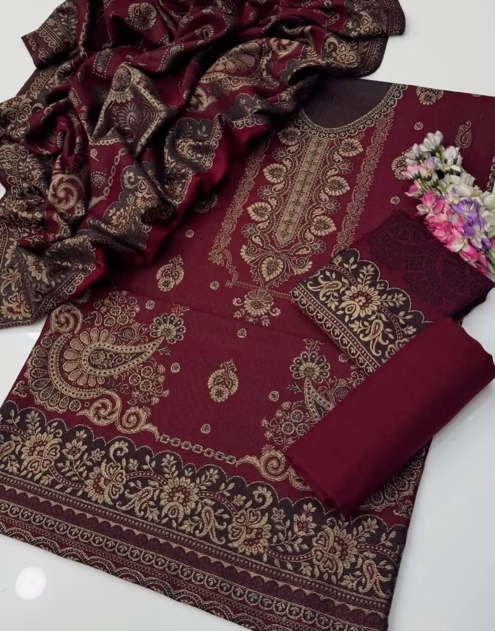 Pashmina Jacquard 3-Piece Suit